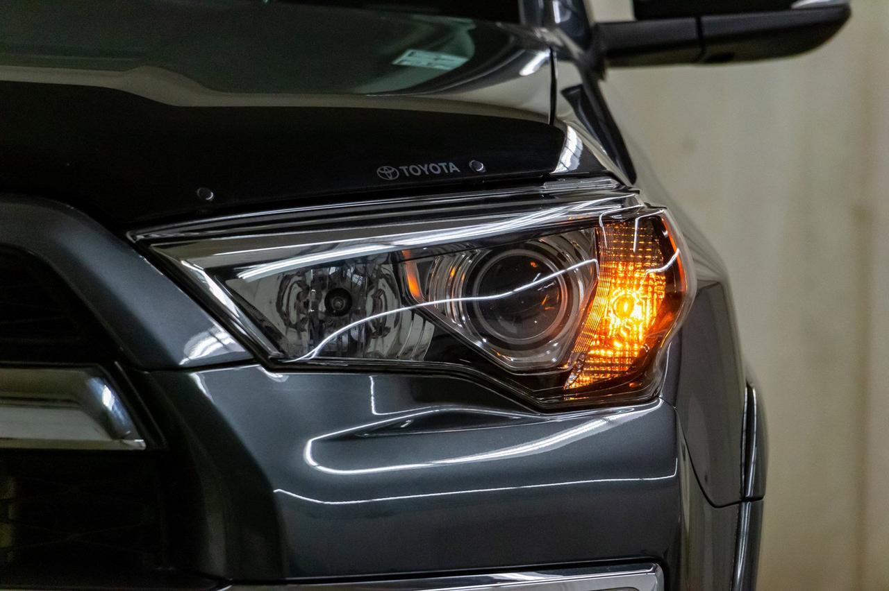 2018 Toyota 4Runner 4x4 Limited 3rd Row Leather Roof NAv Red Deer AB