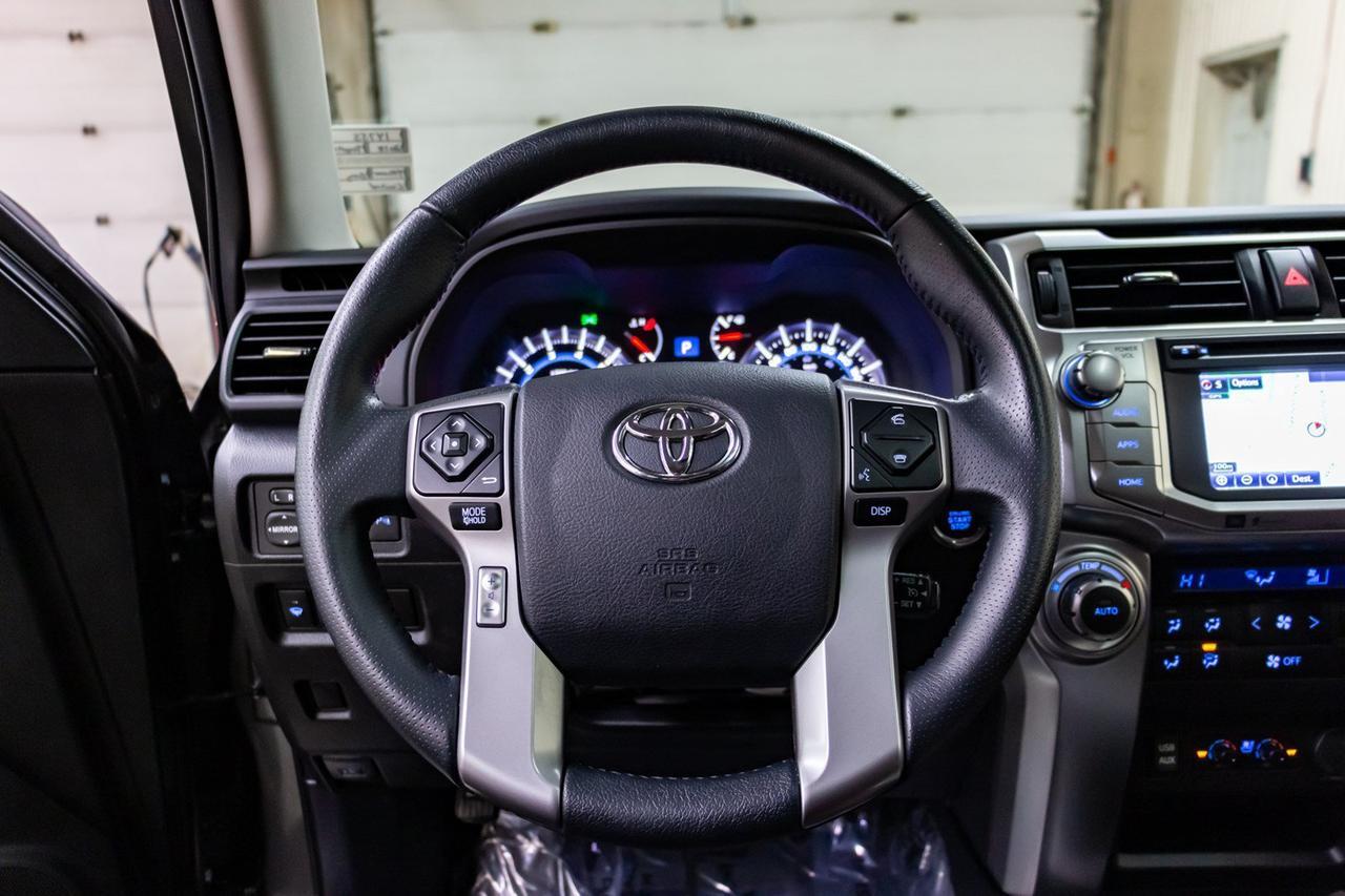 2018 Toyota 4Runner 4x4 Limited 3rd Row Leather Roof NAv Red Deer AB