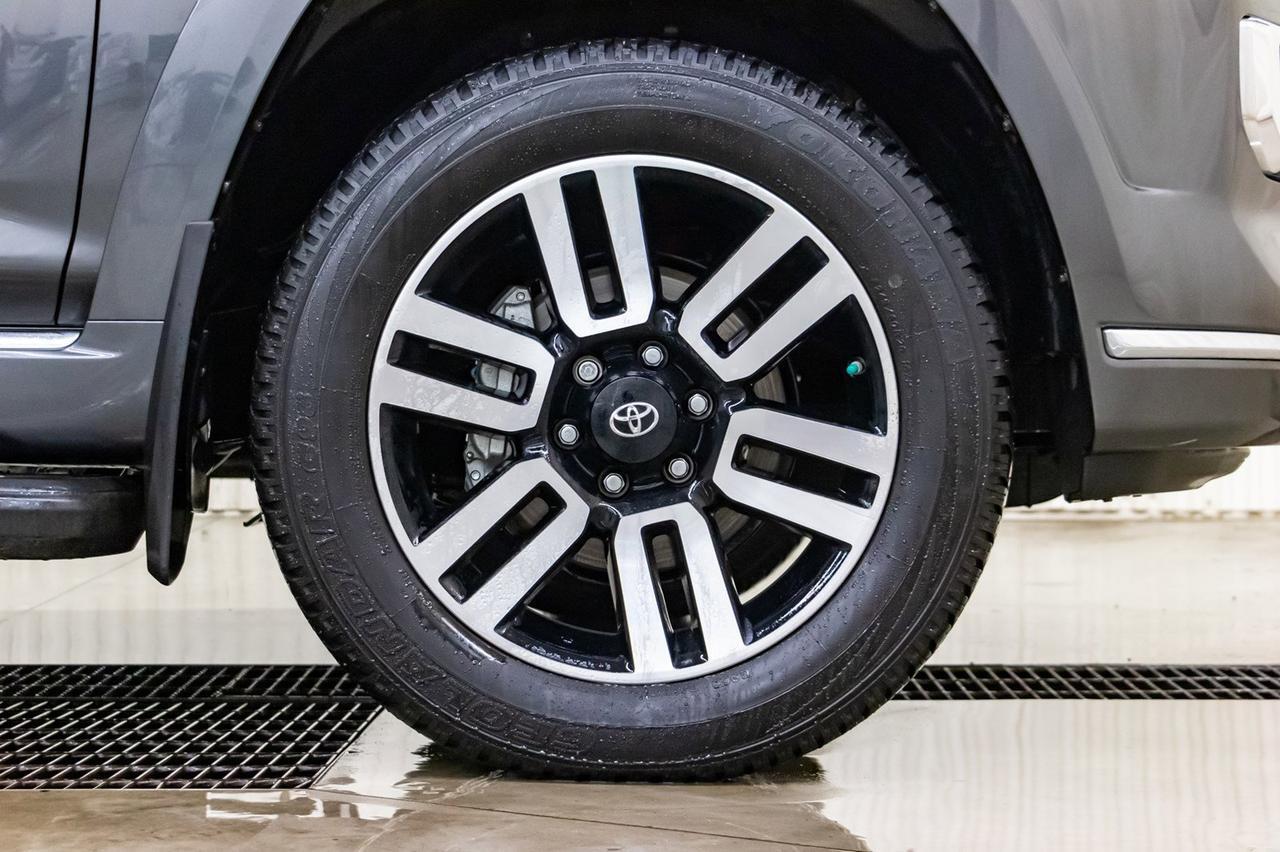 2018 Toyota 4Runner 4x4 Limited 3rd Row Leather Roof NAv Red Deer AB