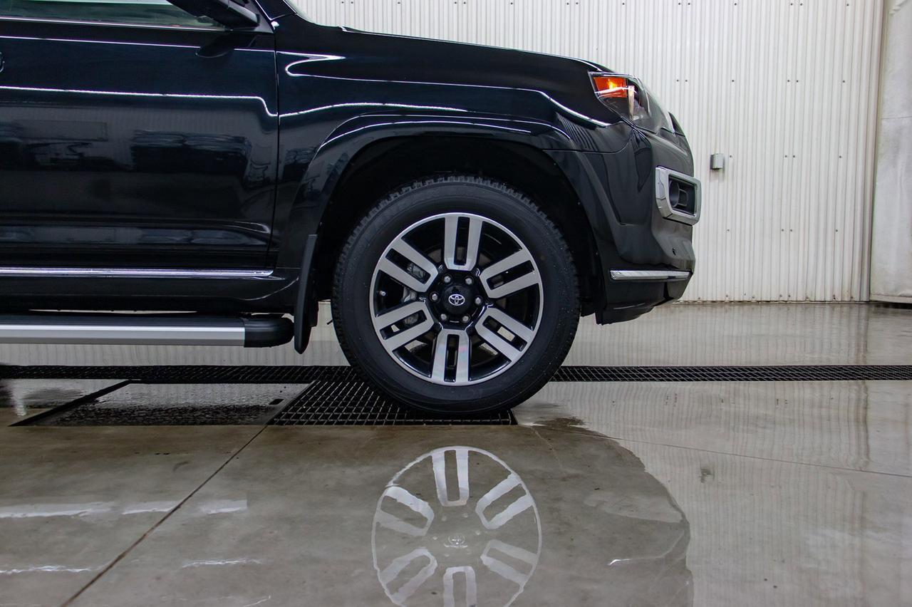 2018 Toyota 4Runner 4x4 Limited Leather Roof Nav Red Deer AB