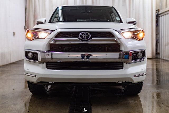 2018 Toyota 4Runner AWD Limited Leather Roof Nav BCam Red Deer AB
