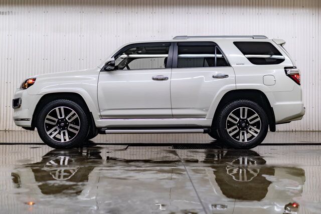 2018 Toyota 4Runner AWD Limited Leather Roof Nav BCam Red Deer AB