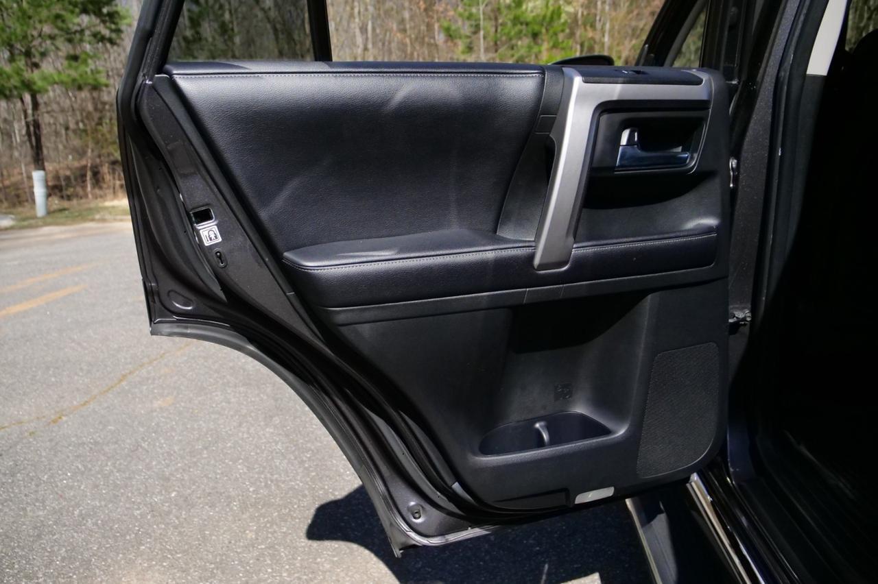 2018 Toyota 4Runner Limited / 4WD / Cooled Seats / Sunroof! Lincolnton NC