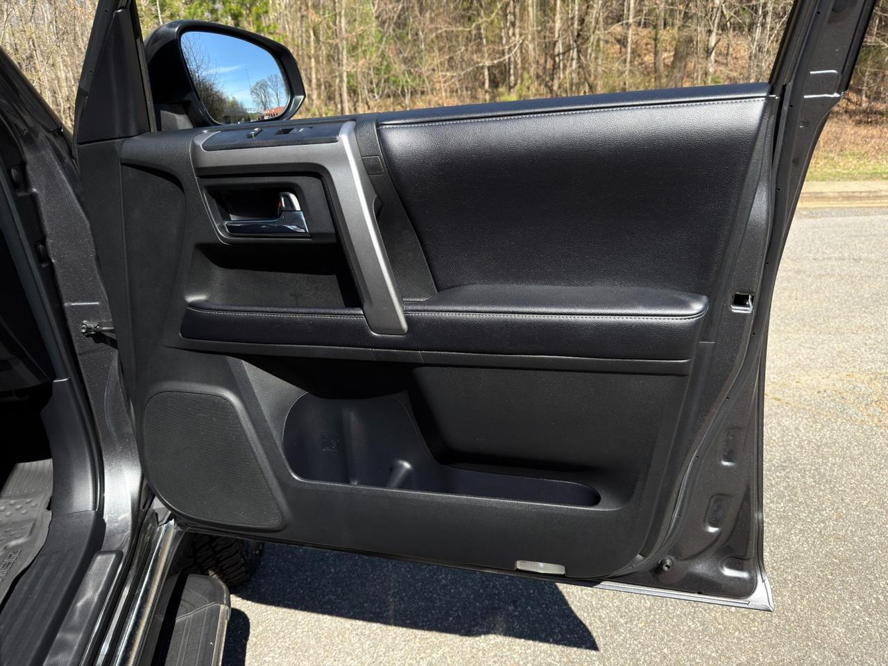 2018 Toyota 4Runner Limited / 4WD / Cooled Seats / Sunroof! Lincolnton NC