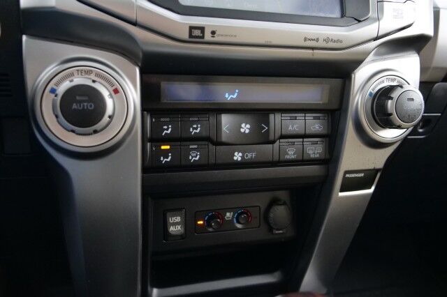 2018 Toyota 4Runner Limited / 4WD / Third Row / Cooled Seats / Sunroof! High Point NC