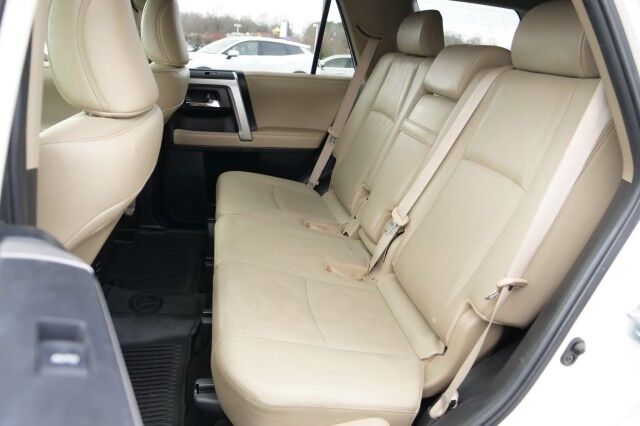 2018 Toyota 4Runner Limited / 4WD / Third Row / Cooled Seats / Sunroof! High Point NC