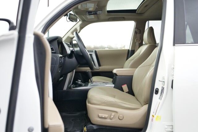 2018 Toyota 4Runner Limited / 4WD / Third Row / Cooled Seats / Sunroof! High Point NC