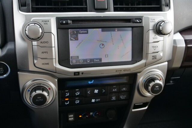 2018 Toyota 4Runner Limited / 4WD / Third Row / Cooled Seats / Sunroof! High Point NC