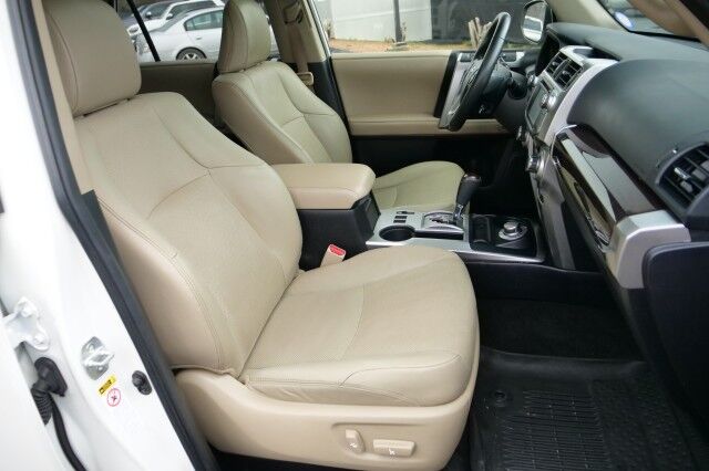 2018 Toyota 4Runner Limited / 4WD / Third Row / Cooled Seats / Sunroof! High Point NC