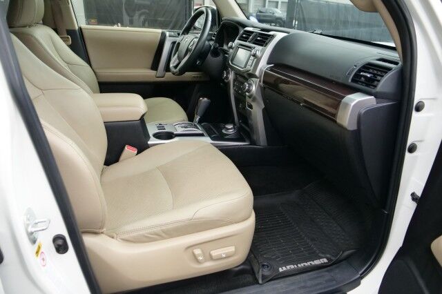 2018 Toyota 4Runner Limited / 4WD / Third Row / Cooled Seats / Sunroof! High Point NC