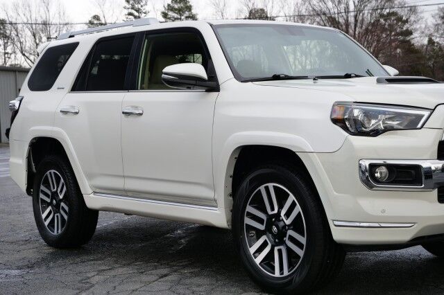 2018 Toyota 4Runner Limited / 4WD / Third Row / Cooled Seats / Sunroof! High Point NC