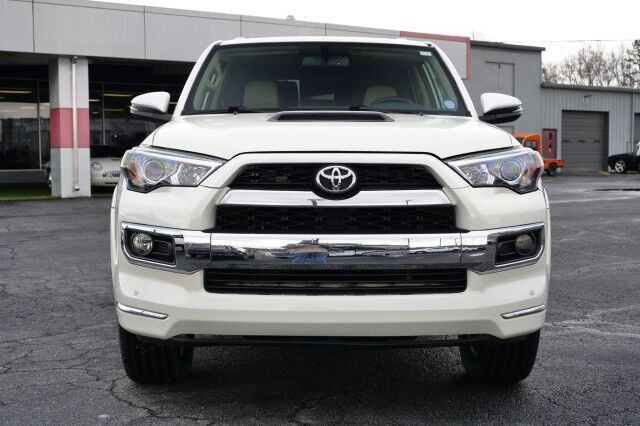 2018 Toyota 4Runner Limited / 4WD / Third Row / Cooled Seats / Sunroof! High Point NC
