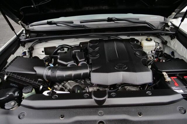 2018 Toyota 4Runner Limited / 4WD / Third Row / Cooled Seats / Sunroof! High Point NC