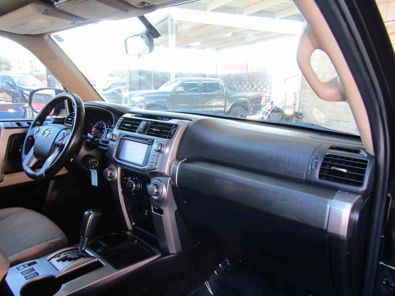 2018 Toyota 4Runner SR5 2WD (Natl) Grand Prairie TX