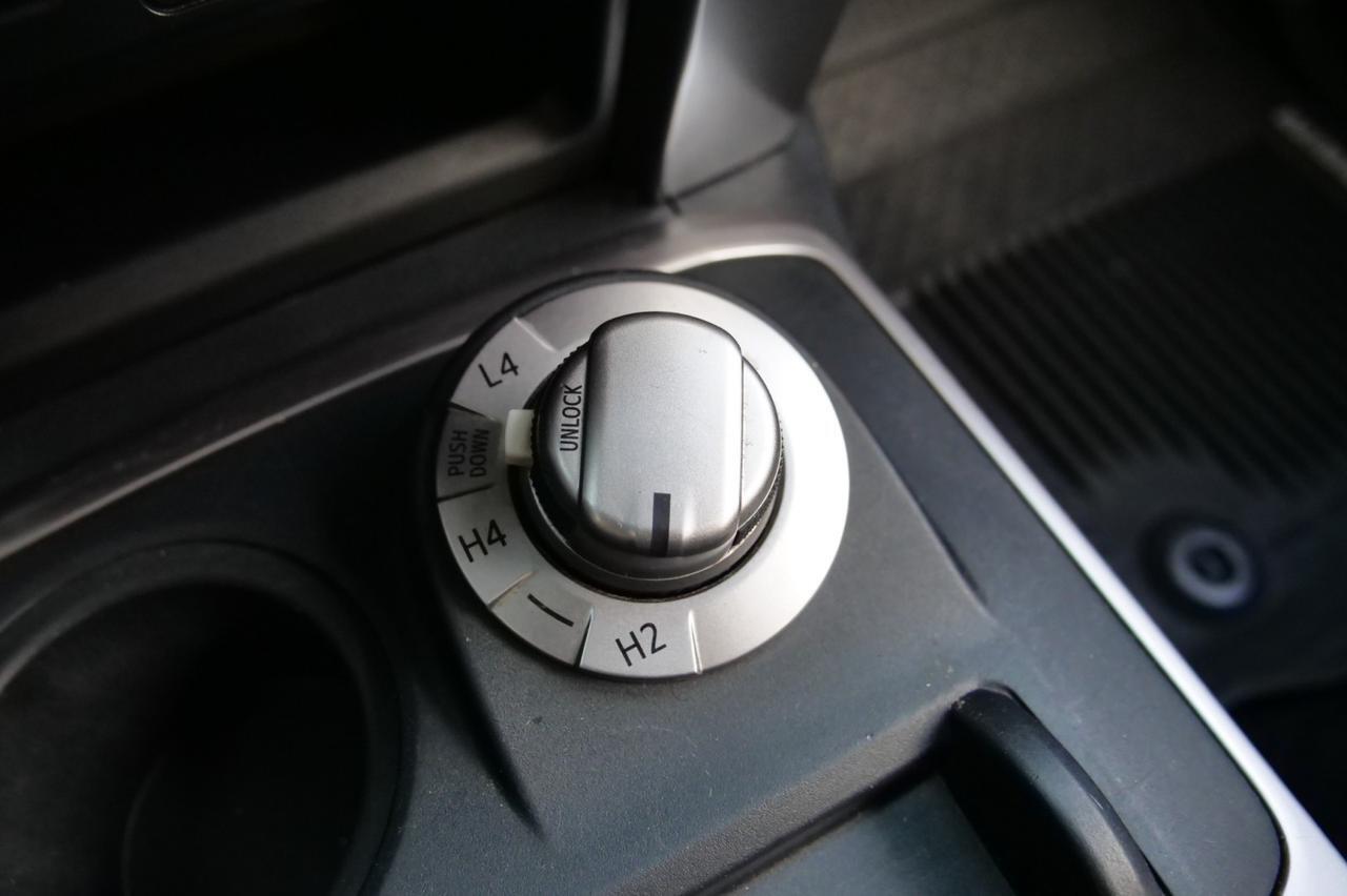 2018 Toyota 4Runner SR5 4WD / Wheels & Tires / Third Row! Lincolnton NC