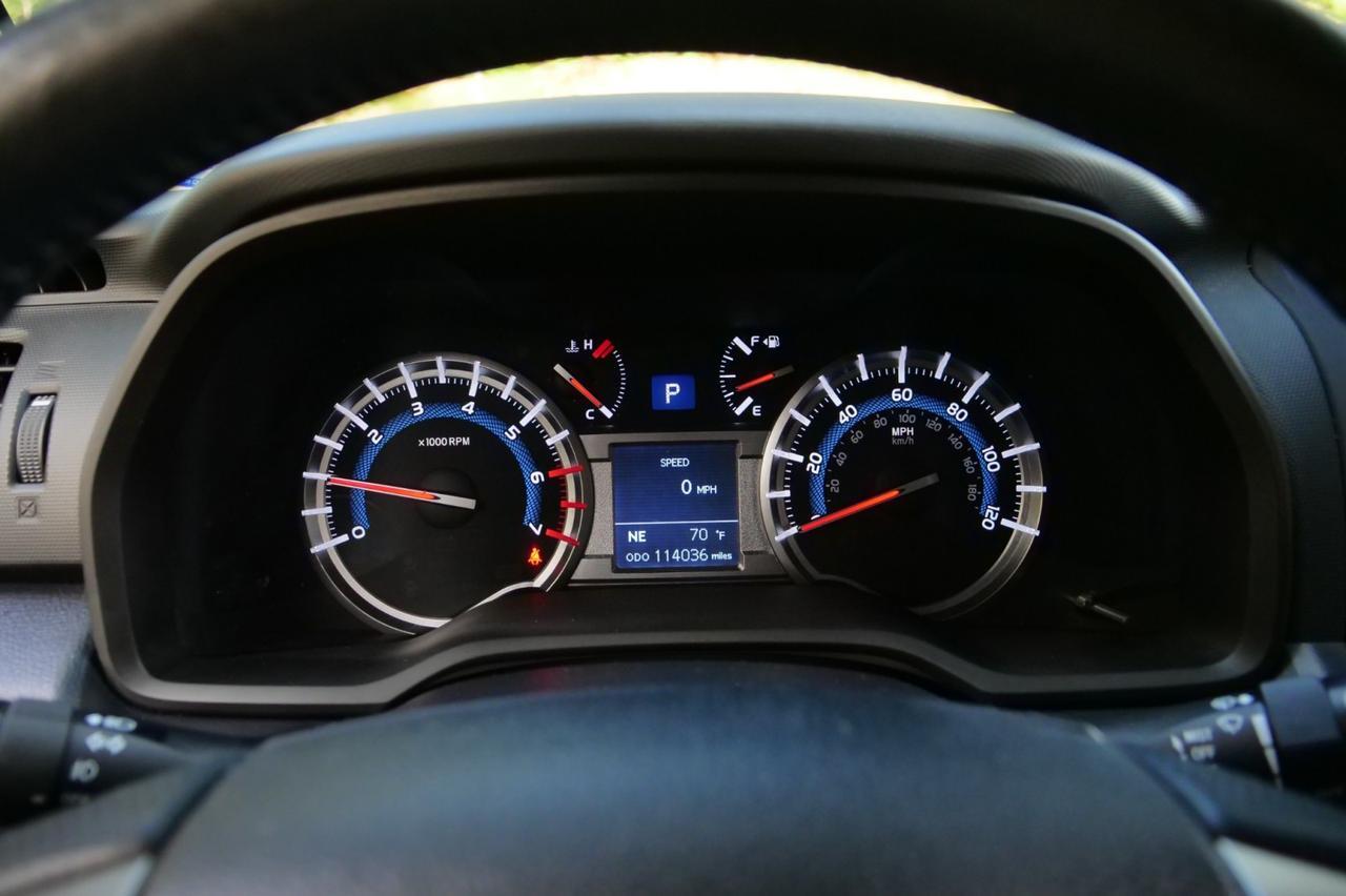 2018 Toyota 4Runner SR5 4WD / Wheels & Tires / Third Row! Lincolnton NC