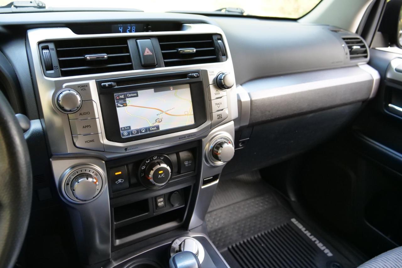 2018 Toyota 4Runner SR5 4WD / Wheels & Tires / Third Row! Lincolnton NC