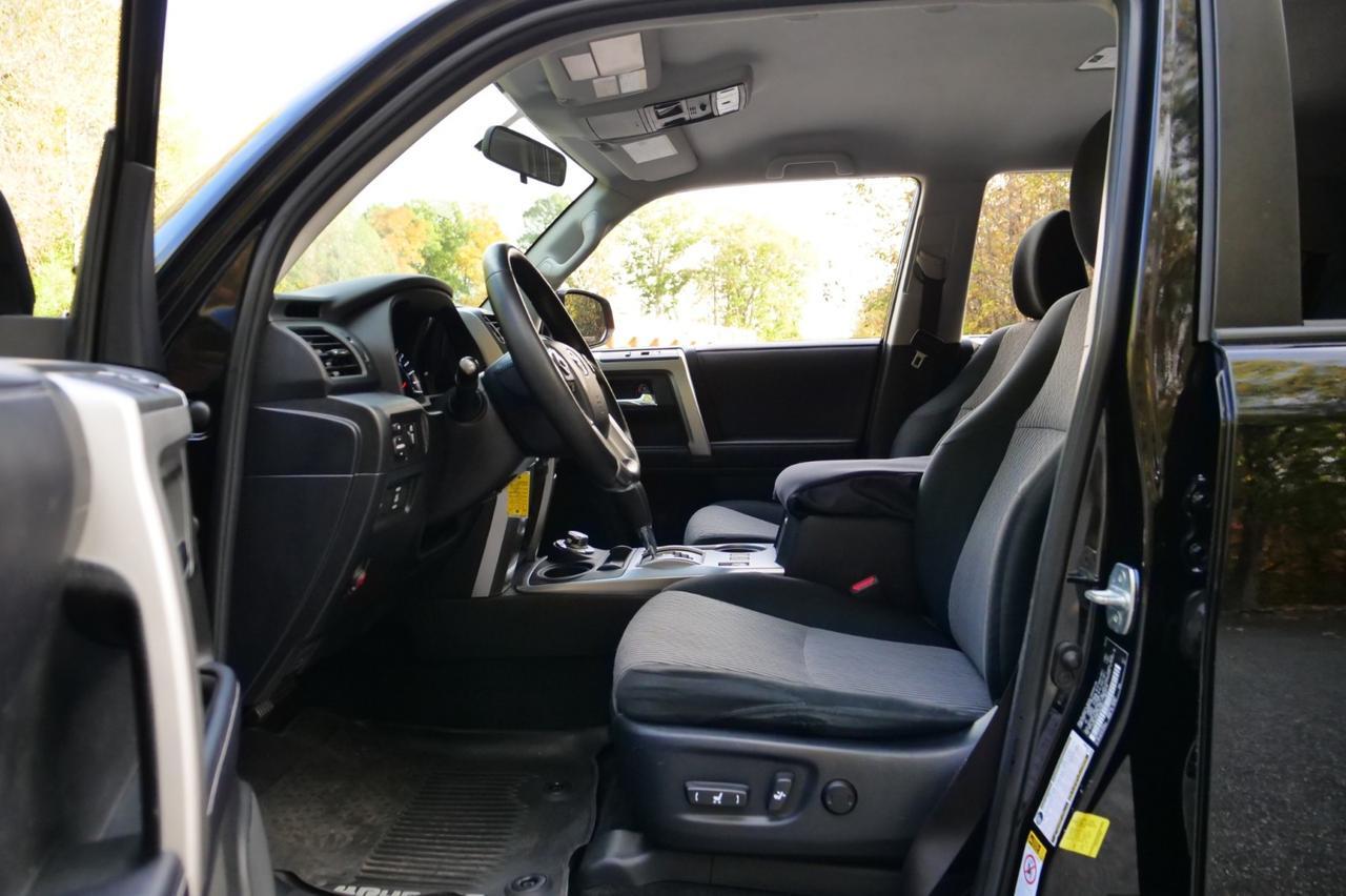 2018 Toyota 4Runner SR5 4WD / Wheels & Tires / Third Row! Lincolnton NC