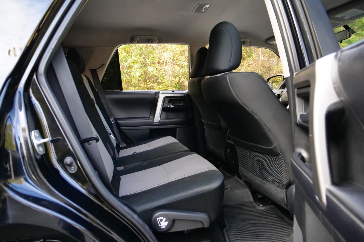 2018 Toyota 4Runner SR5 4WD / Wheels & Tires / Third Row! Lincolnton NC