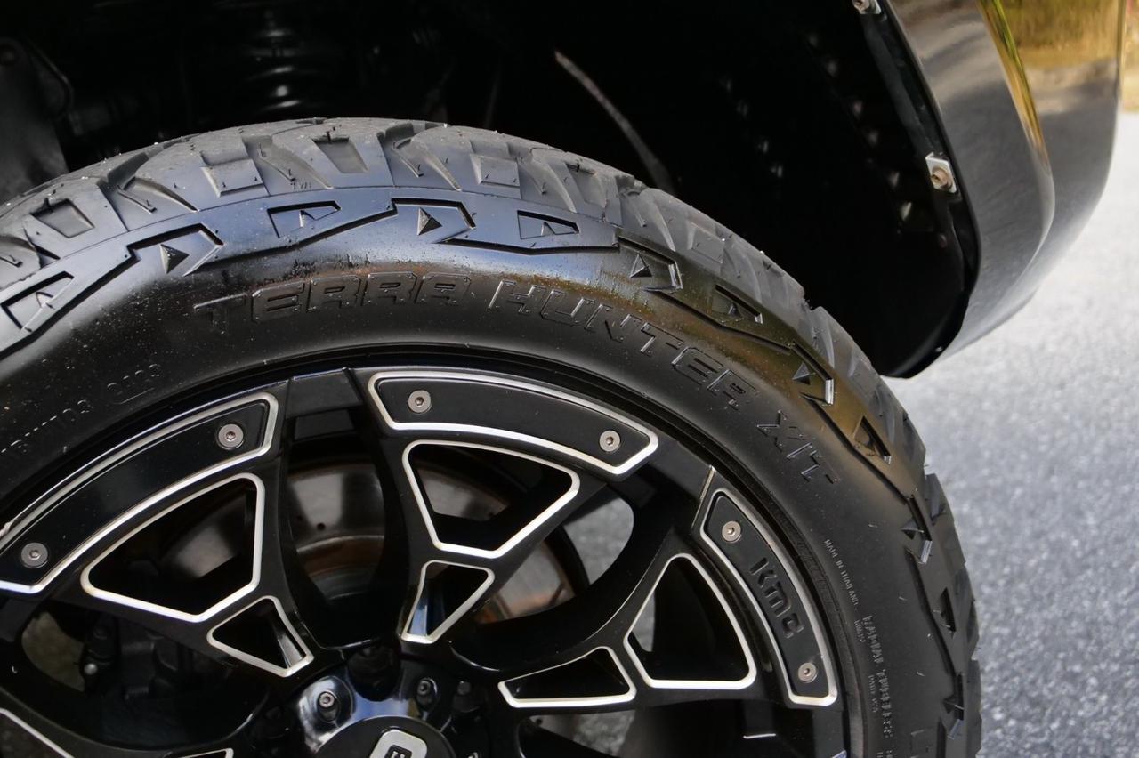 2018 Toyota 4Runner SR5 4WD / Wheels & Tires / Third Row! Lincolnton NC