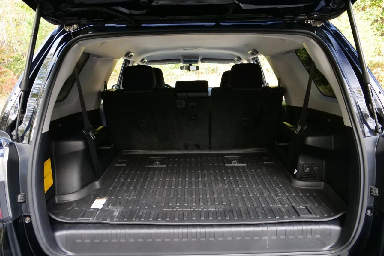 2018 Toyota 4Runner SR5 4WD / Wheels & Tires / Third Row! Lincolnton NC