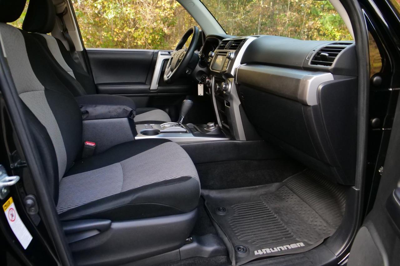 2018 Toyota 4Runner SR5 4WD / Wheels & Tires / Third Row! Lincolnton NC