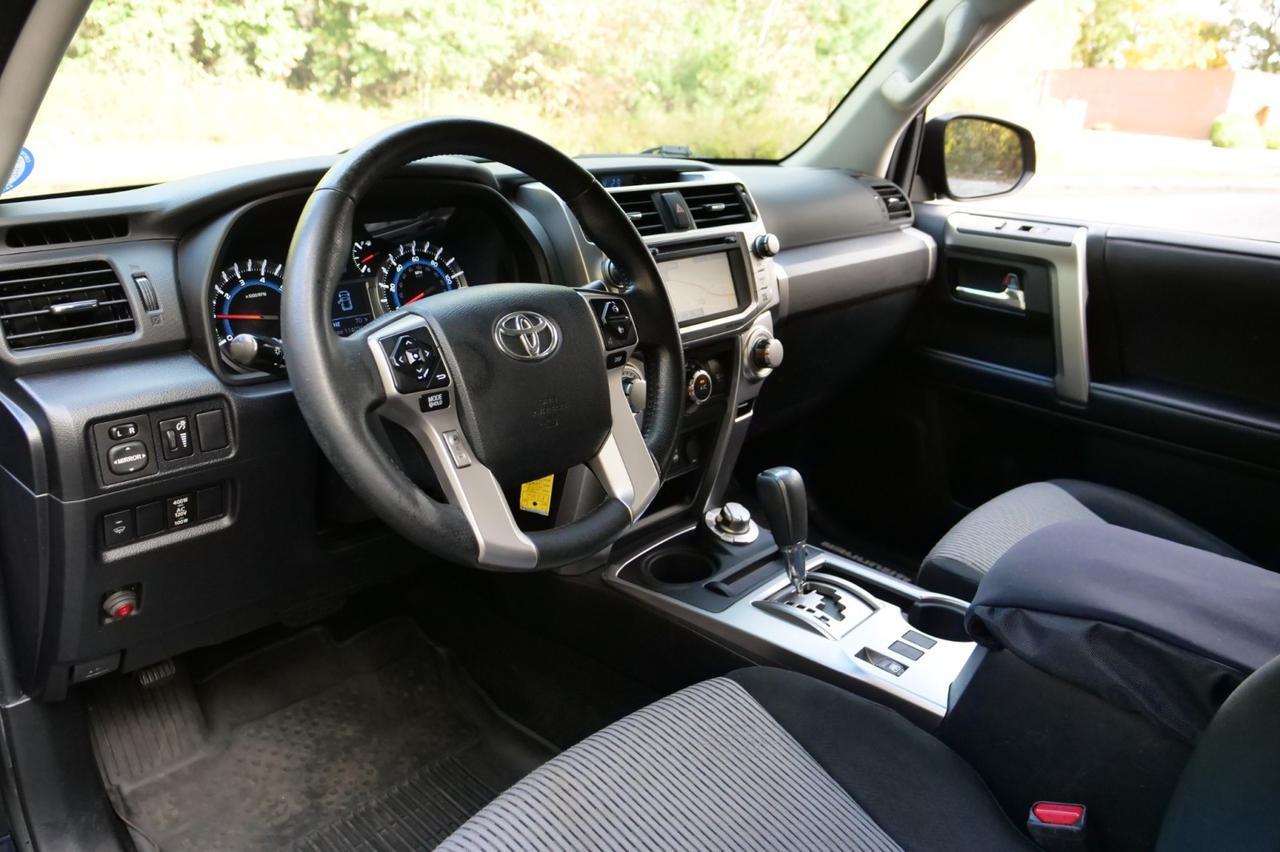 2018 Toyota 4Runner SR5 4WD / Wheels & Tires / Third Row! Lincolnton NC