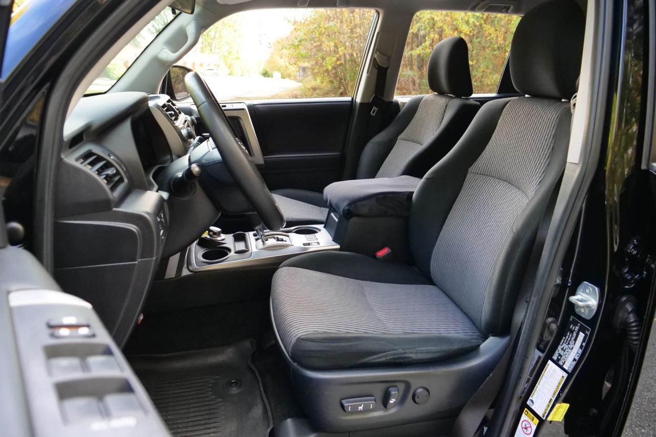 2018 Toyota 4Runner SR5 4WD / Wheels & Tires / Third Row! Lincolnton NC