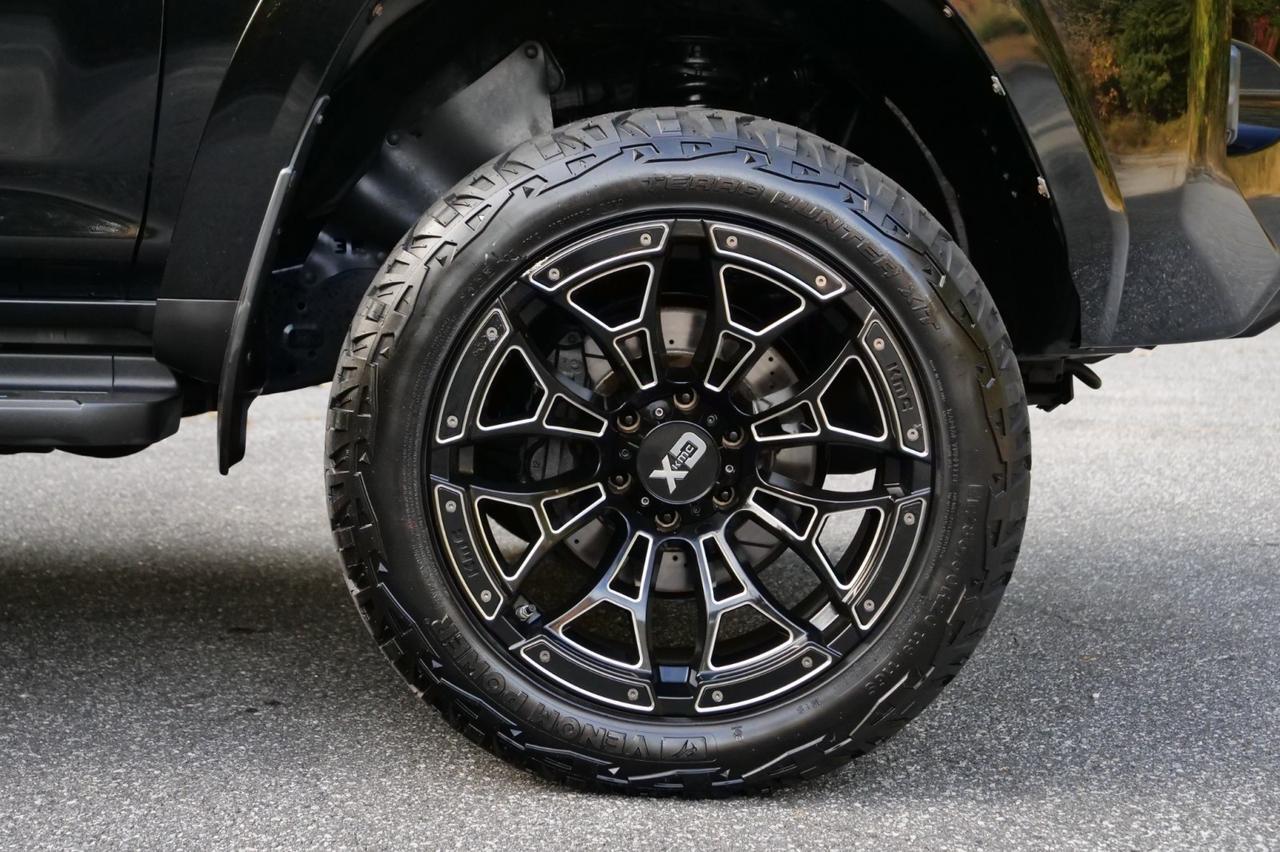 2018 Toyota 4Runner SR5 4WD / Wheels & Tires / Third Row! Lincolnton NC