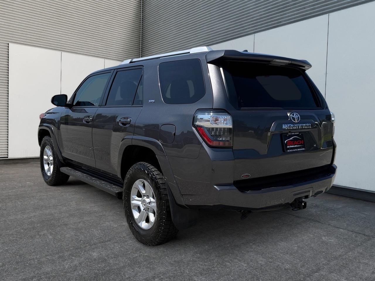 2018 Toyota 4Runner SR5, BLUETOOTH, BACKUP CAMERA, POWER MIRRORS, TOW PACKAGE, KEYLESS ENTRY, CRUISE CONTROL, HILL START ASSIST, COME AND TEST DRIVE TODAY! Norfolk VA