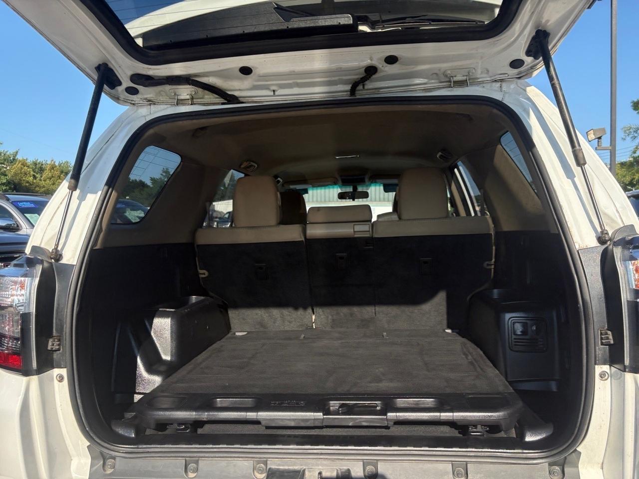 2018 Toyota 4Runner SR5, POWER REAR SLIDING WINDOW, REMOTE KEYLESS ENTRY, ONLY 1 OWNER, NO ACCIDENTS, NORTH CAROLINA VEHICLE, TAKE A TEST DRIVE TODAY! Virginia Beach VA