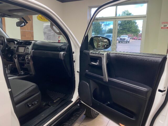 2018 Toyota 4Runner SR5 PREMIUM LEVELED 4WD Charlotte NC