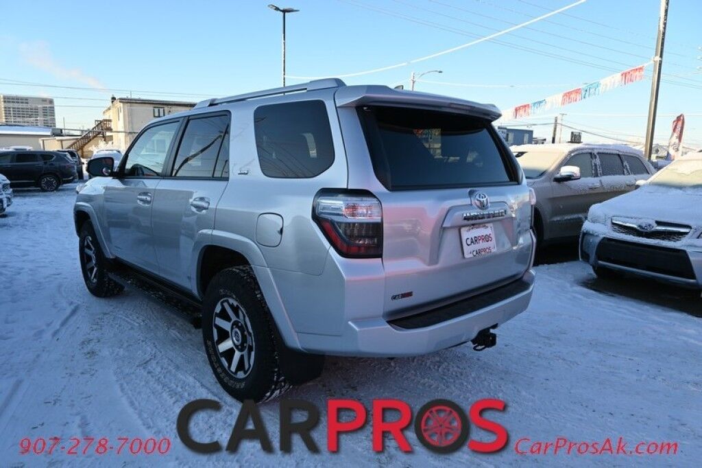 2018 Toyota 4Runner SR5 Premium - 4X4 - Power & Heated Leather Seats - Remote Start - Navigation - Sunroof - Fog Lights - Running Boards - 3rd Row - Seats 7 - Tow Package - Low Miles Anchorage AK
