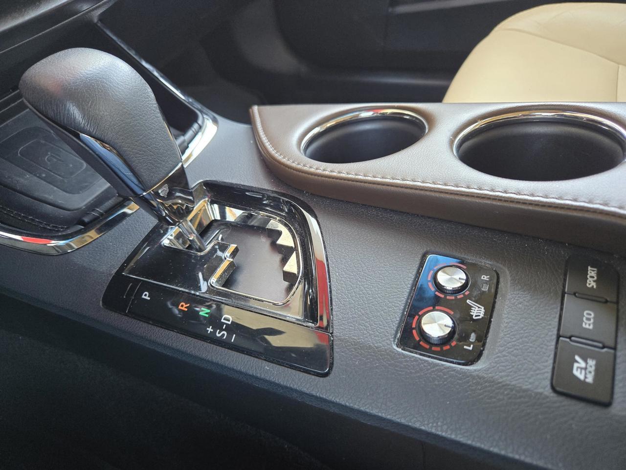 2018 Toyota AVALON XLE PREMIUM HYBRID Vacaville CA