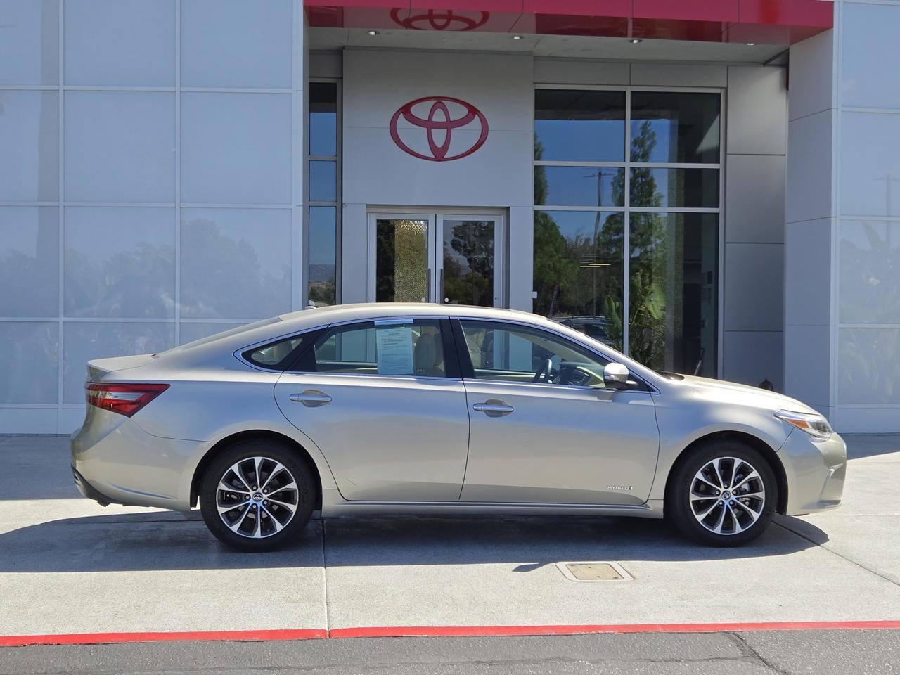2018 Toyota AVALON XLE PREMIUM HYBRID Vacaville CA