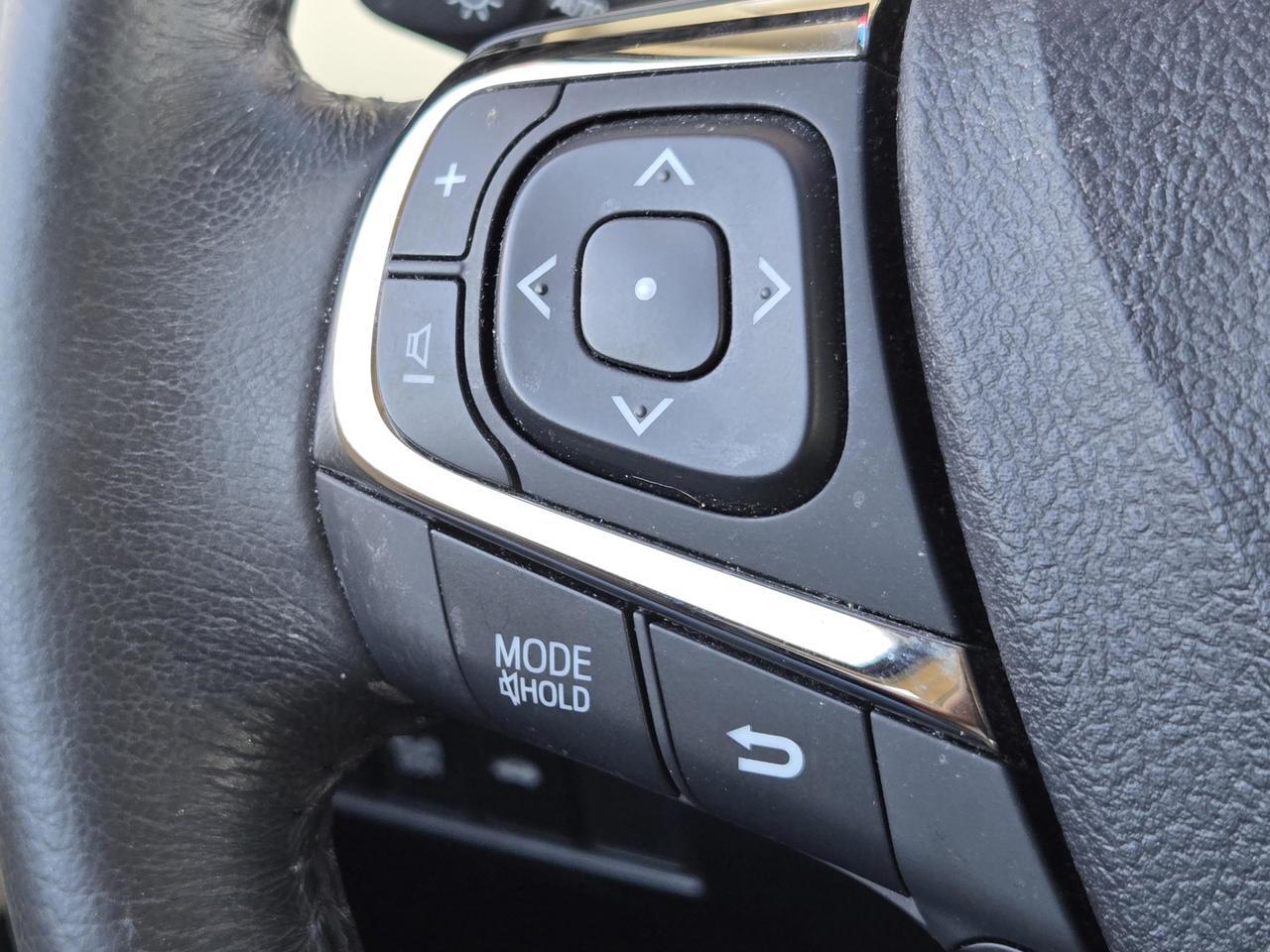 2018 Toyota AVALON XLE PREMIUM HYBRID Vacaville CA