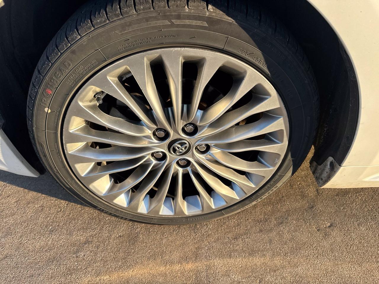 2018 Toyota Avalon Limited West Burlington IA