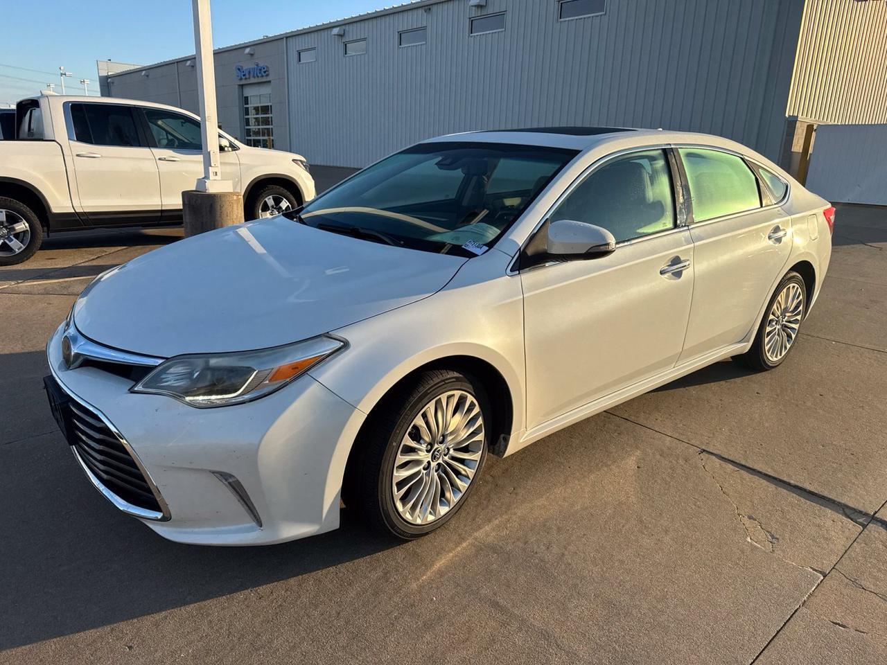 2018 Toyota Avalon Limited West Burlington IA