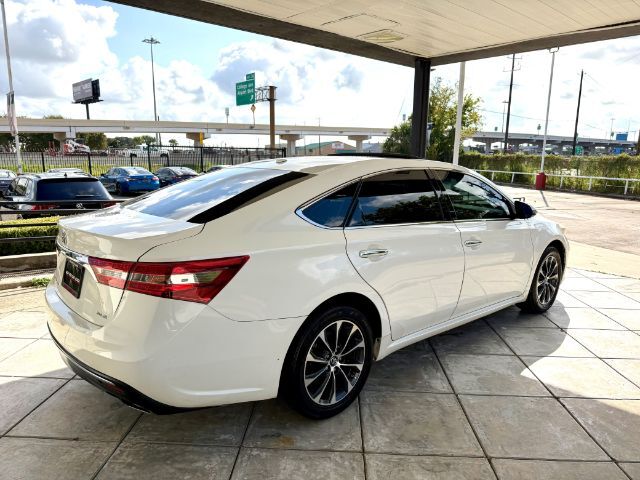 2018 Toyota Avalon XLE 102,280 mi.