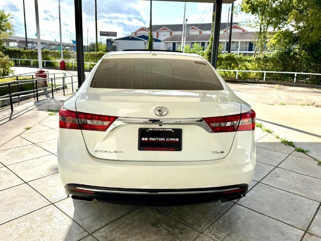 2018 Toyota Avalon XLE 102,280 mi.