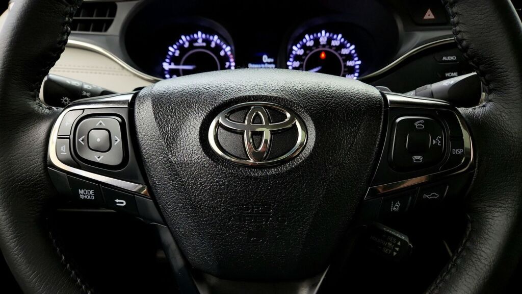 2018 Toyota Avalon XLE Premium Laurel MD