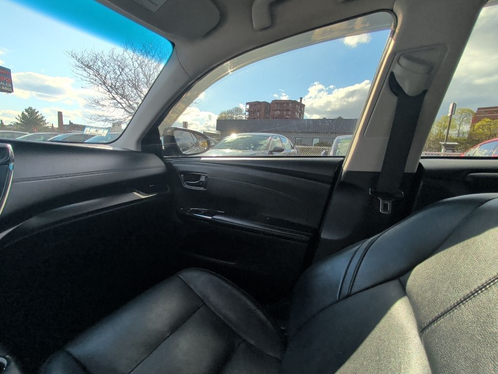 2018 Toyota Avalon XLE Worcester MA