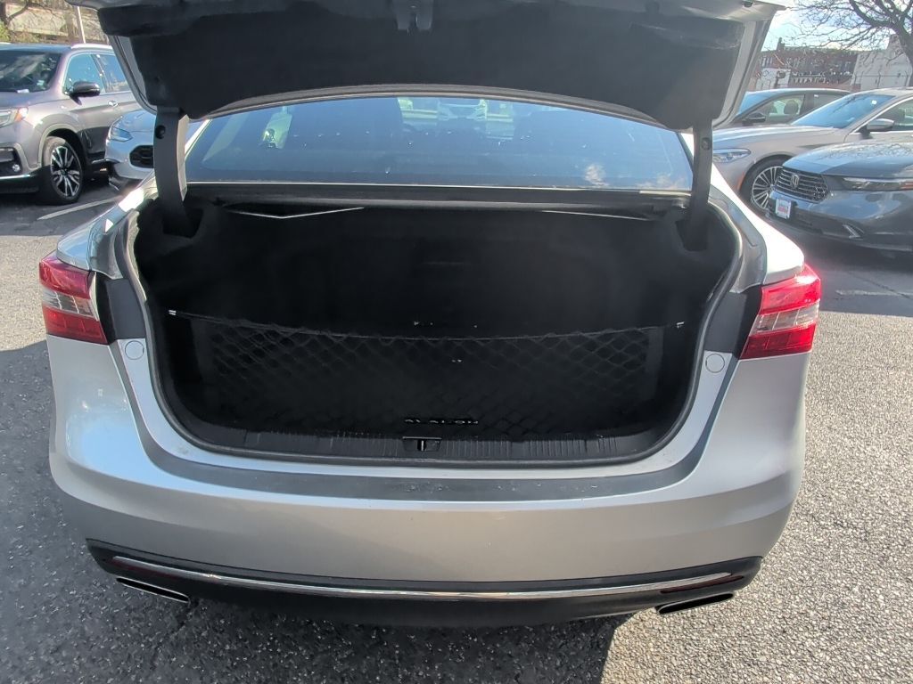 2018 Toyota Avalon XLE Worcester MA