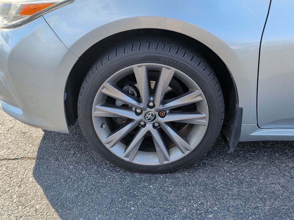 2018 Toyota Avalon XLE Worcester MA