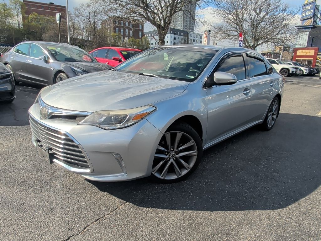 2018 Toyota Avalon XLE