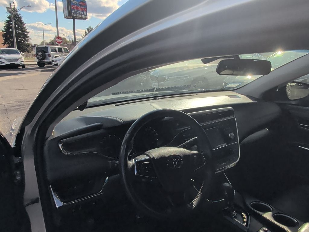 2018 Toyota Avalon XLE Worcester MA