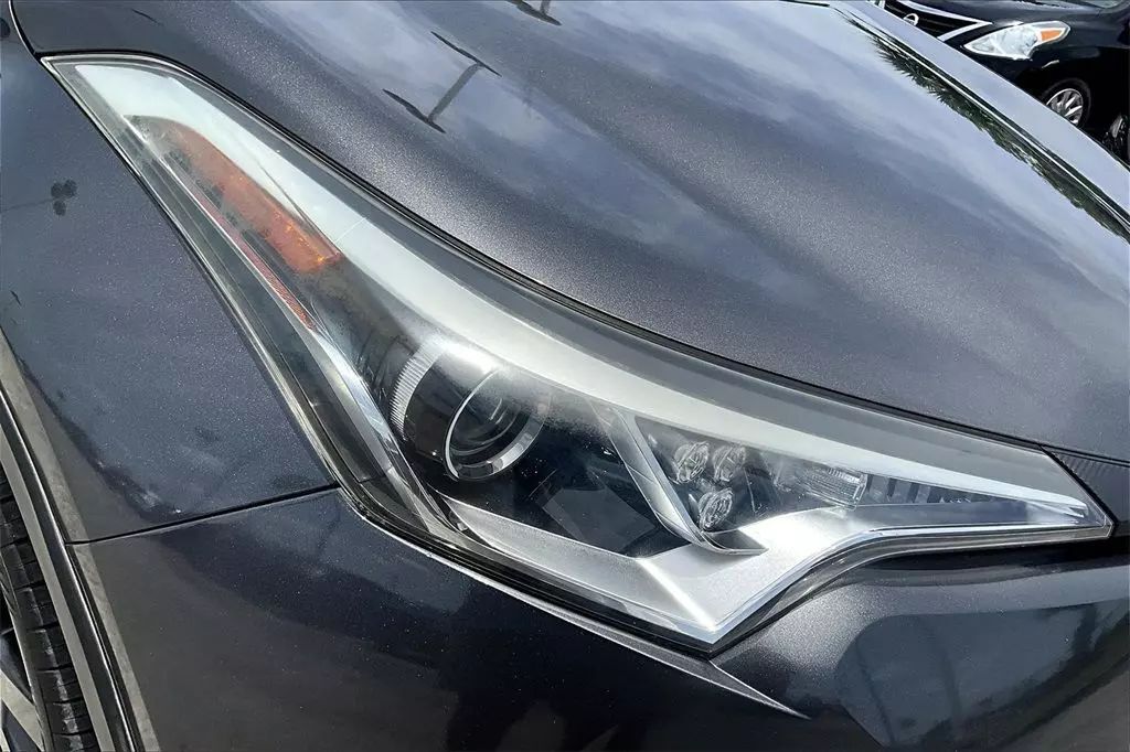 2018 Toyota C-HR XLE Premium Sport Utility 4D Maitland FL