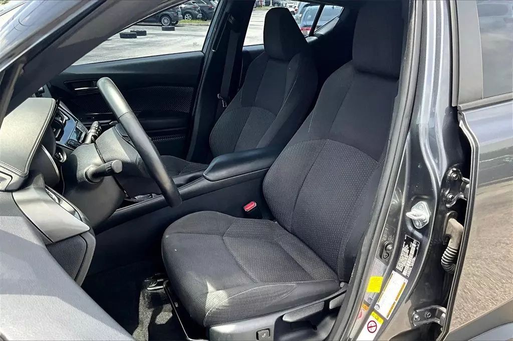 2018 Toyota C-HR XLE Premium Sport Utility 4D Maitland FL