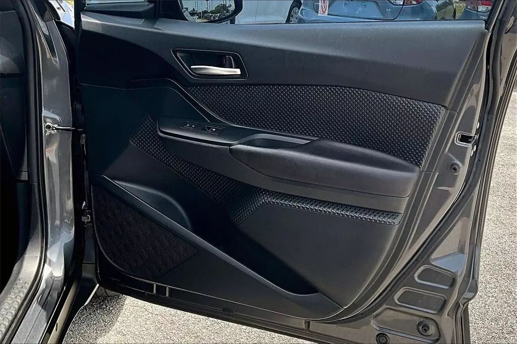 2018 Toyota C-HR XLE Premium Sport Utility 4D Maitland FL