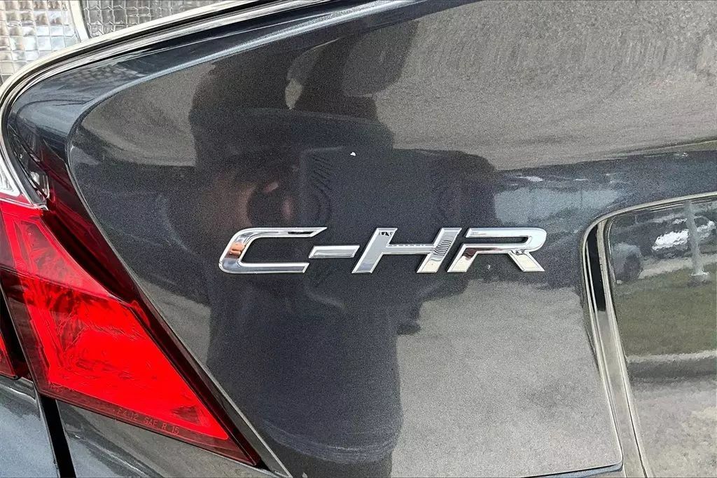 2018 Toyota C-HR XLE Premium Sport Utility 4D Maitland FL